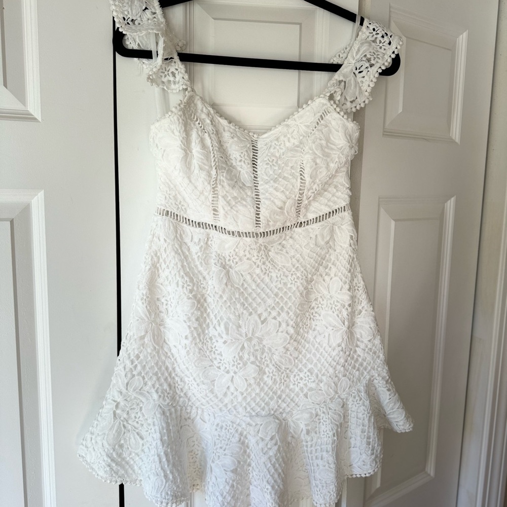 Selfie Leslie white lace dress size